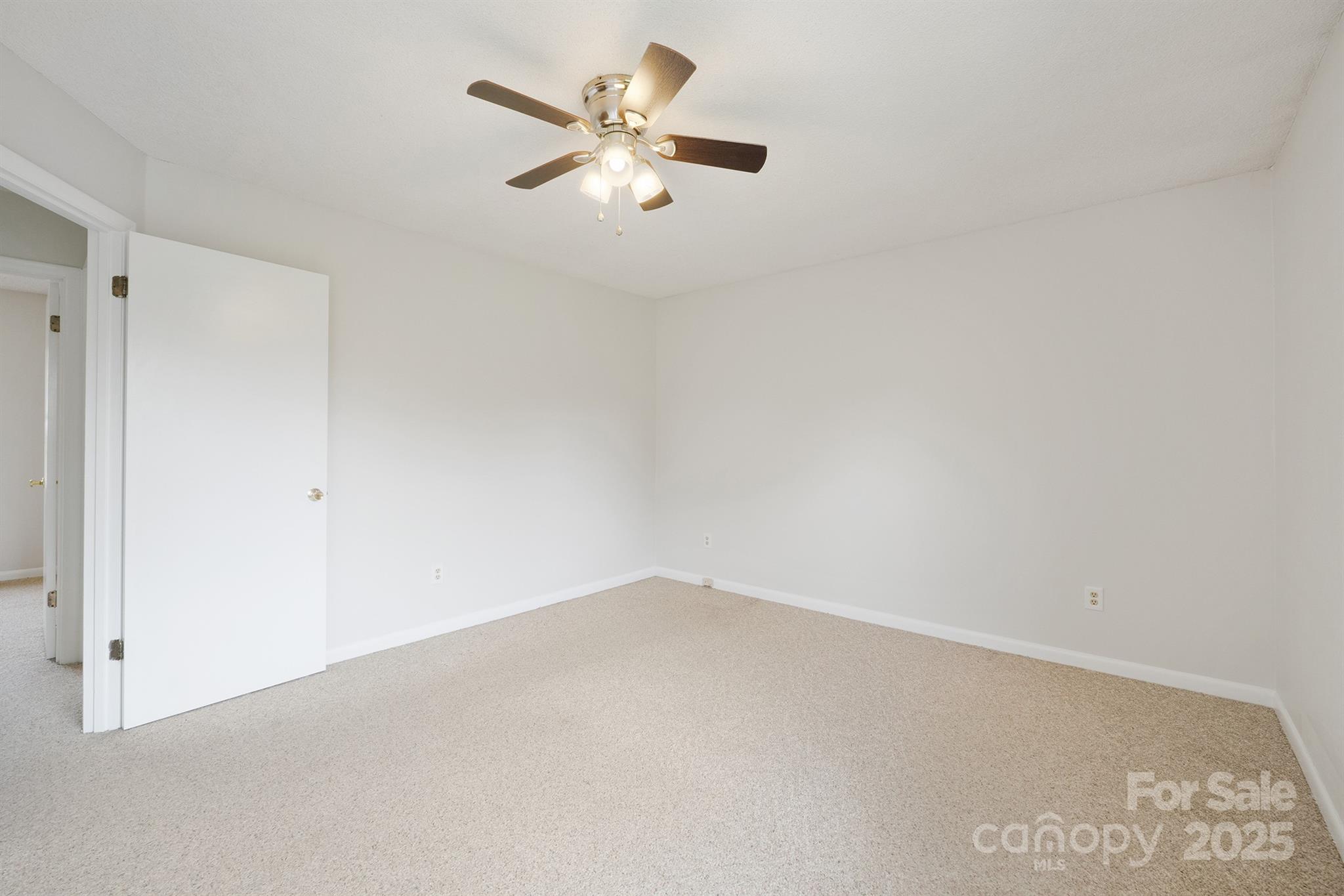 Meadowbrook Acres - Residential