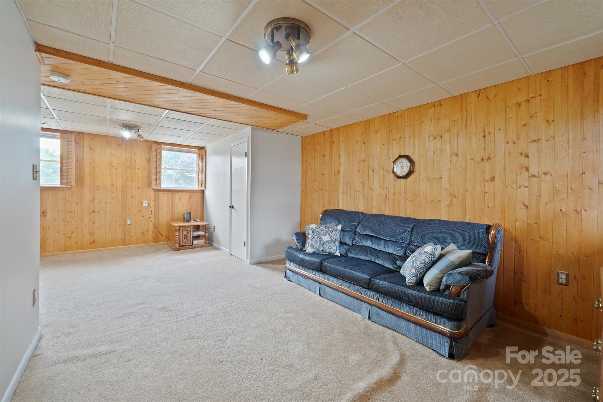 Meadowbrook Acres - Residential