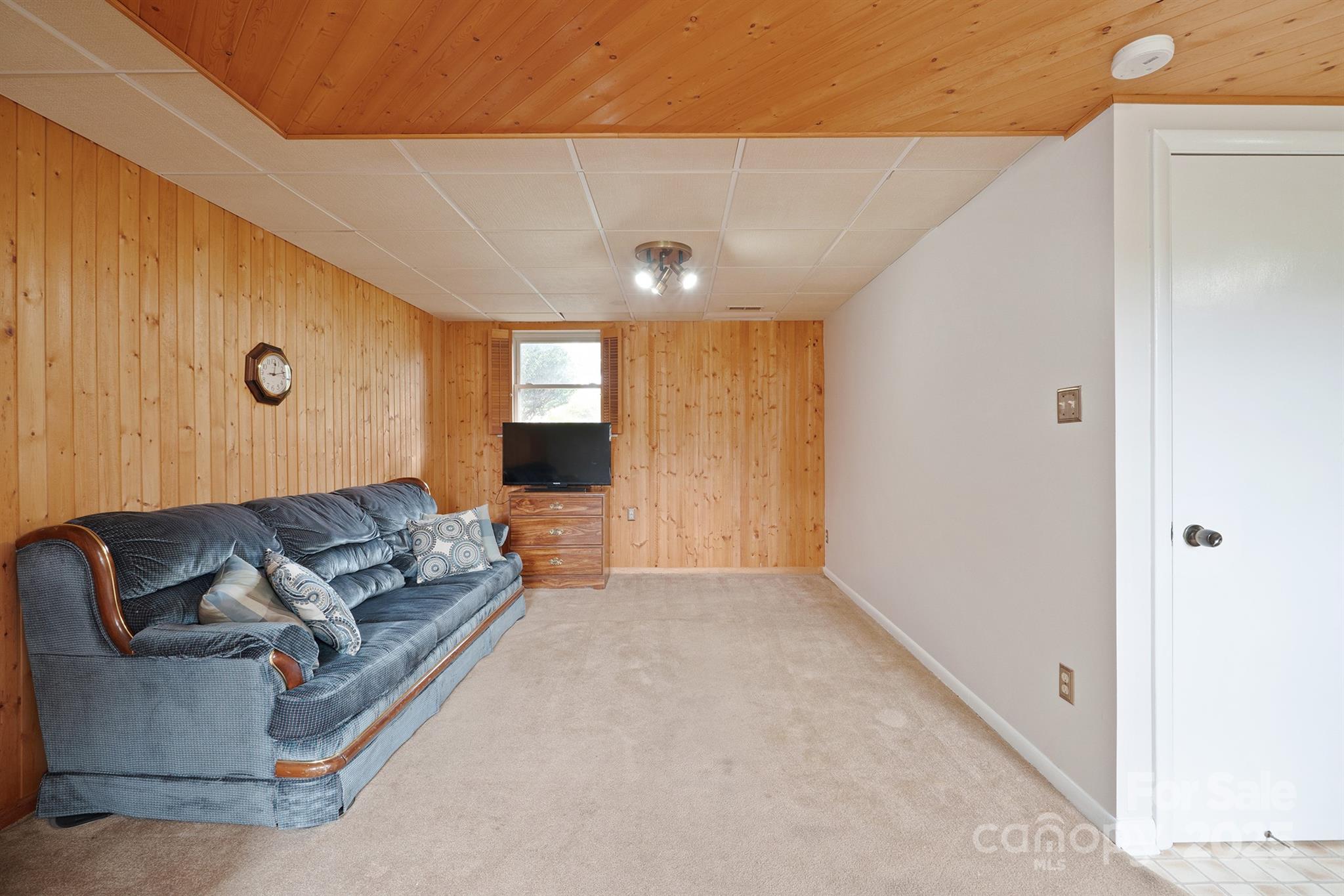 Meadowbrook Acres - Residential