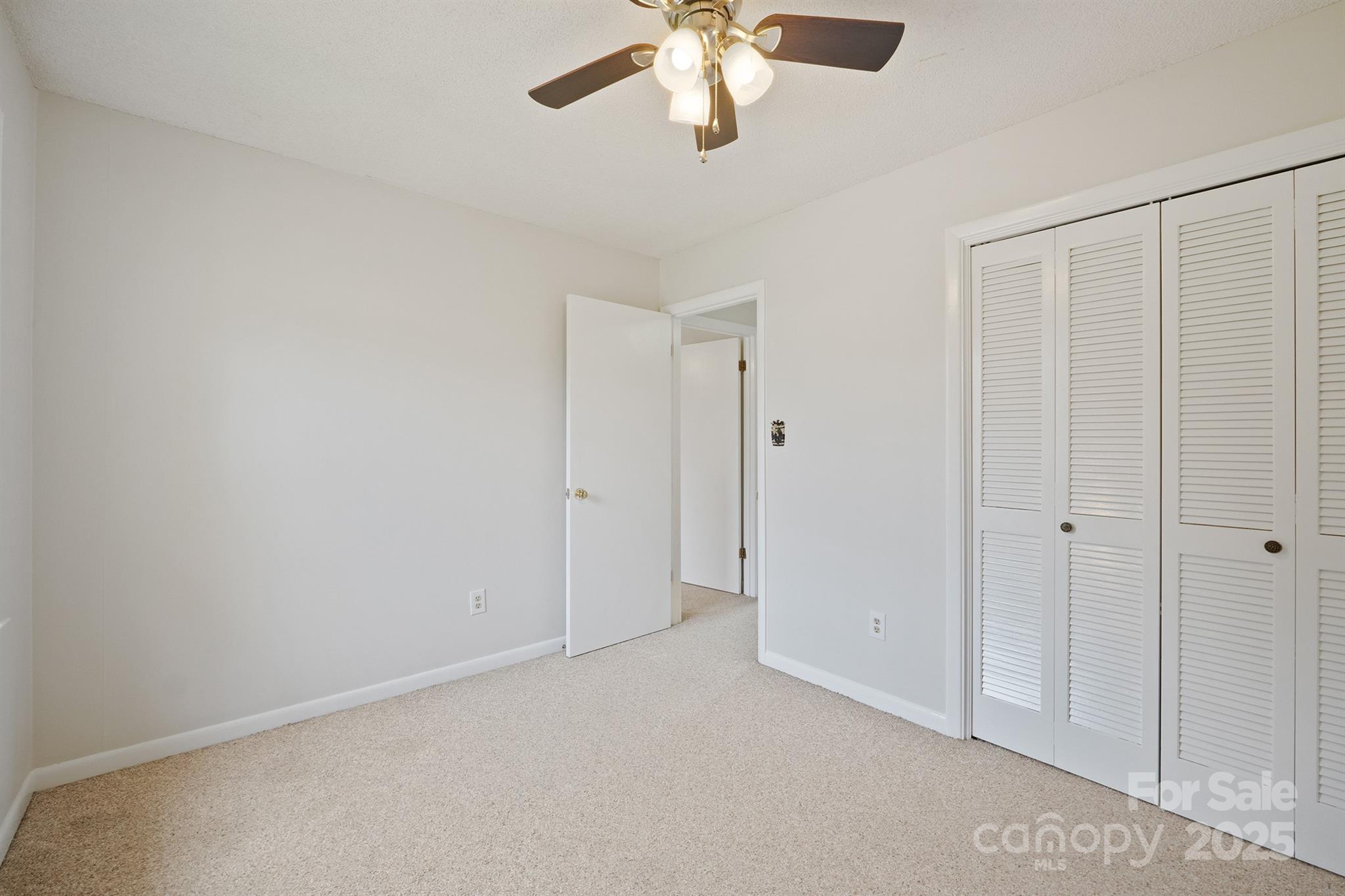 Meadowbrook Acres - Residential