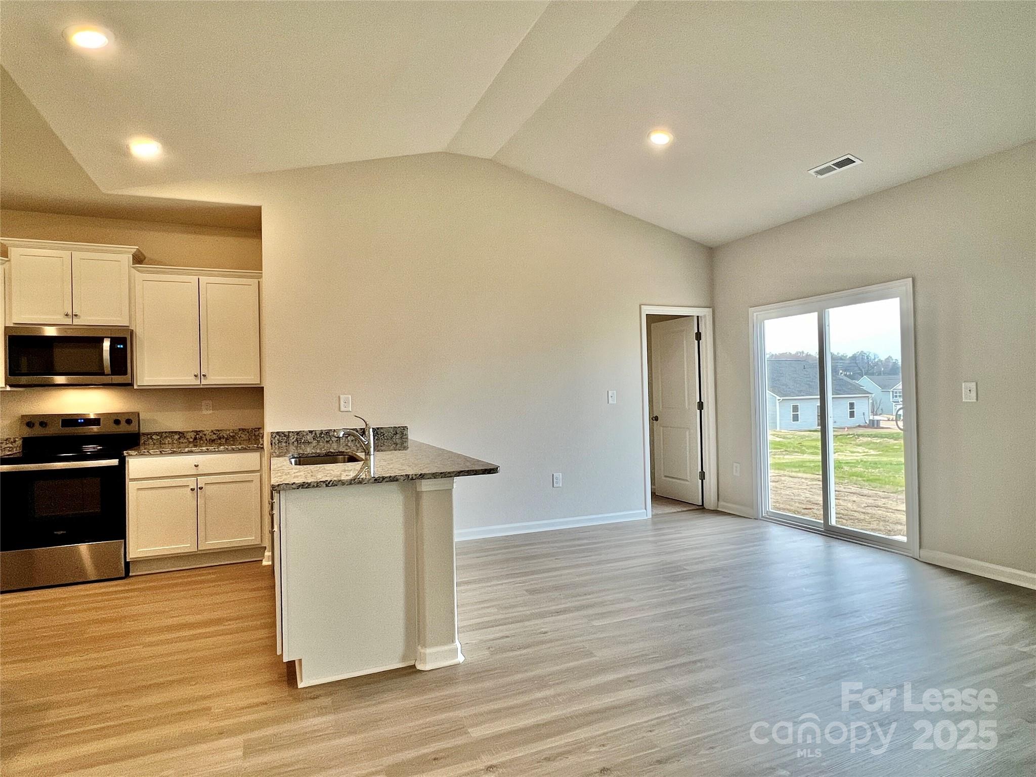 McKee Creek Village - Residential Lease