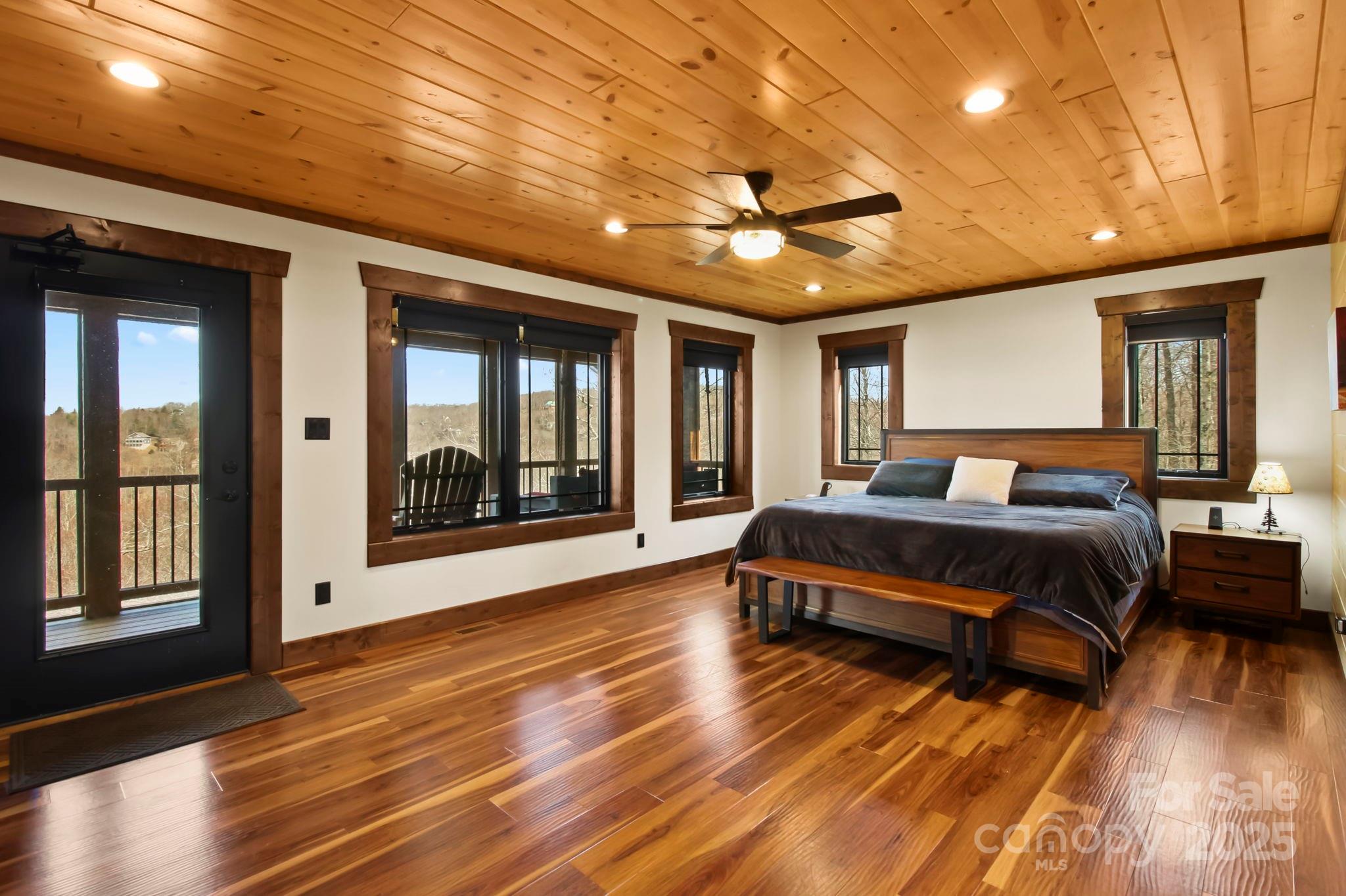 Boone, North Carolina 28607, United States, 3 Bedrooms Bedrooms, ,3 BathroomsBathrooms,Residential,Active,92345