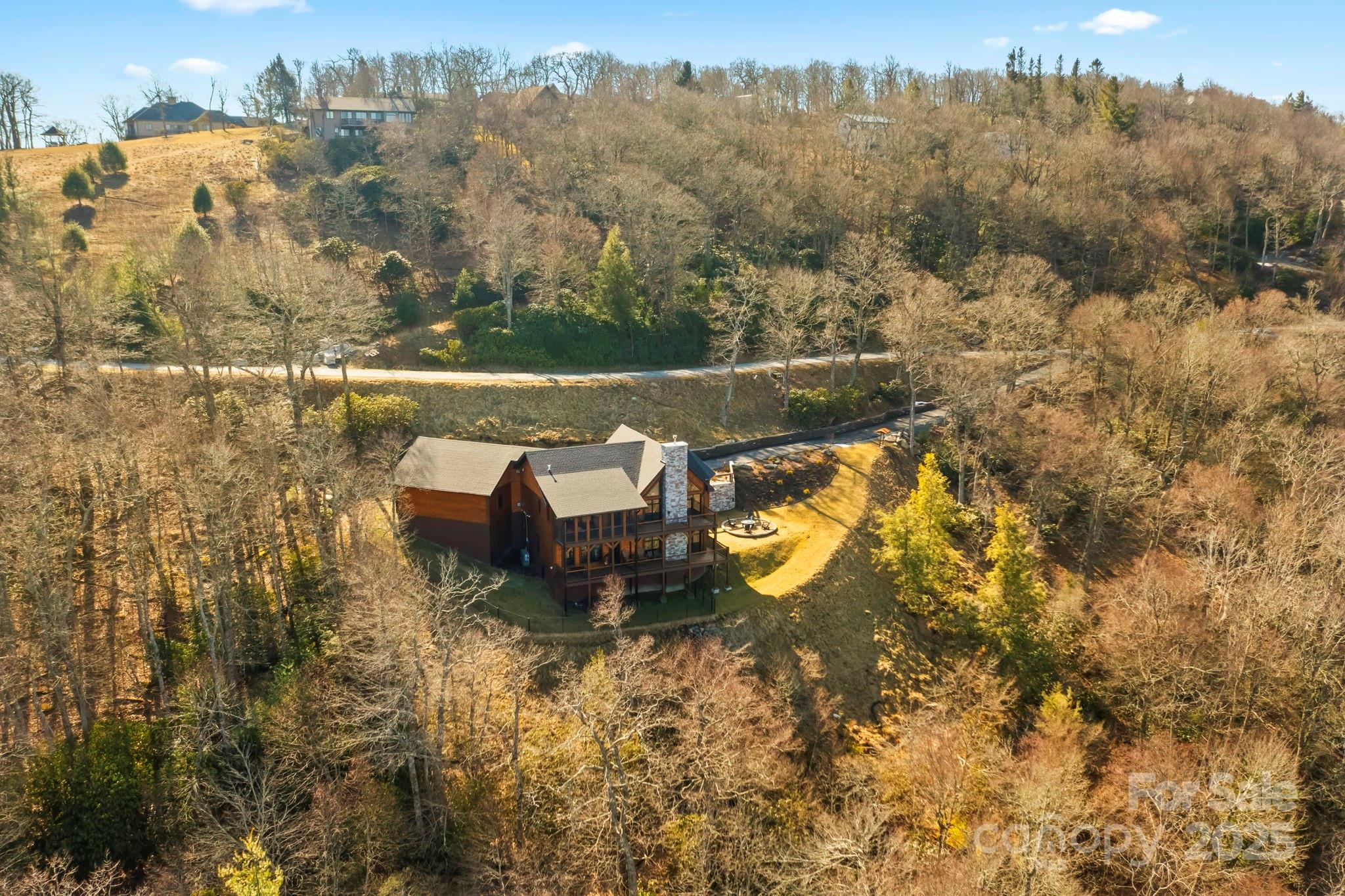 Boone, North Carolina 28607, United States, 3 Bedrooms Bedrooms, ,3 BathroomsBathrooms,Residential,Active,92345