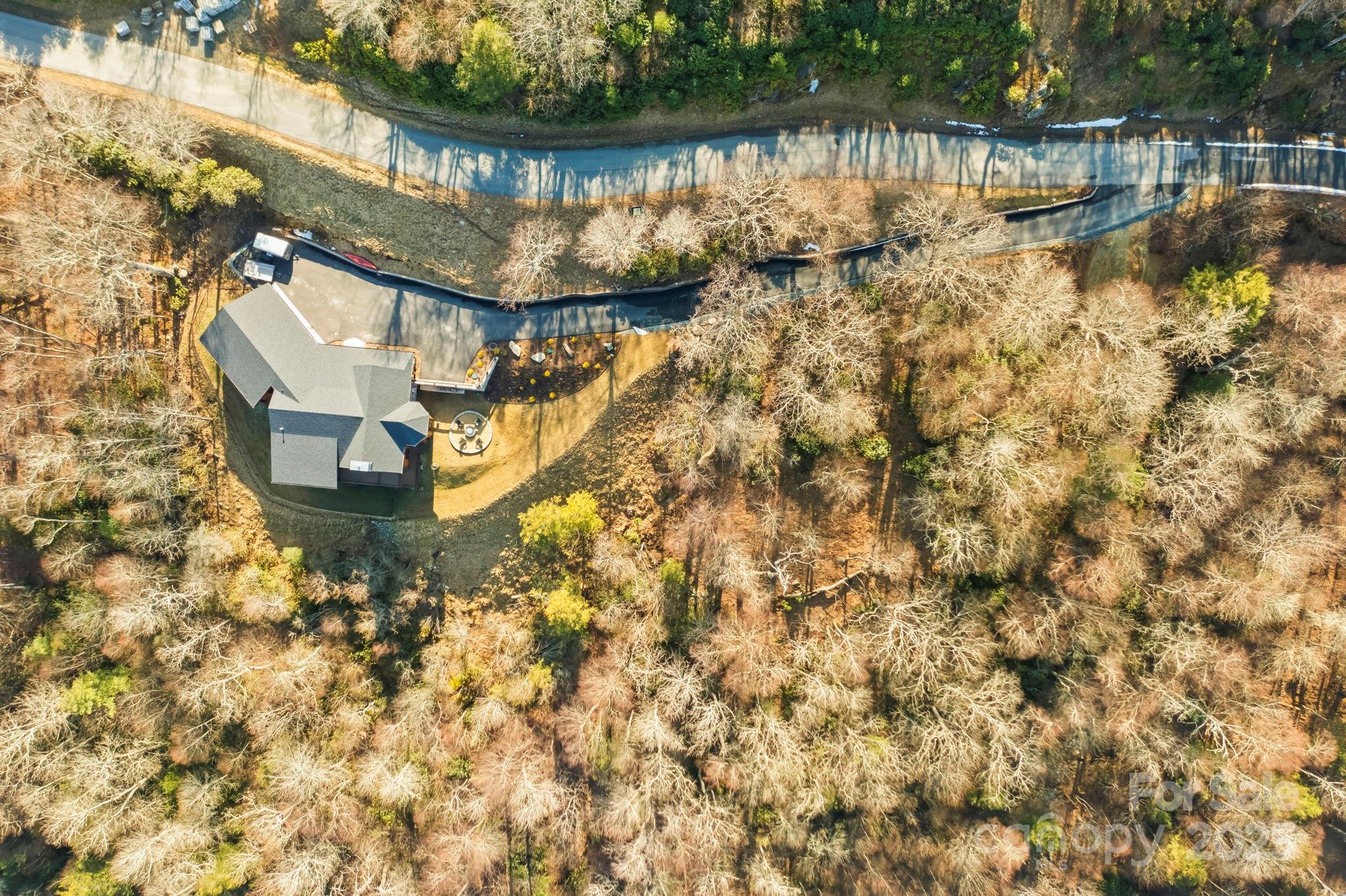 Boone, North Carolina 28607, United States, 3 Bedrooms Bedrooms, ,3 BathroomsBathrooms,Residential,Active,92345