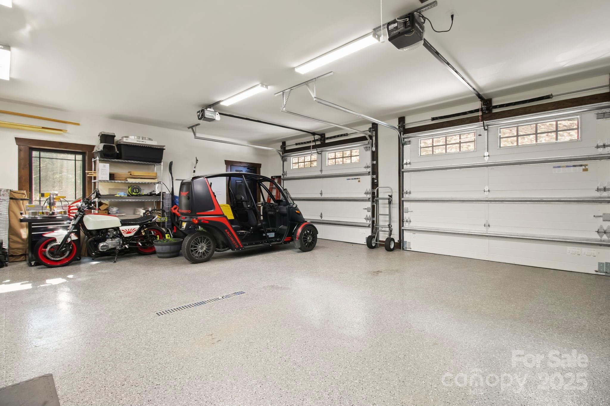 Boone, North Carolina 28607, United States, 3 Bedrooms Bedrooms, ,3 BathroomsBathrooms,Residential,Active,92345