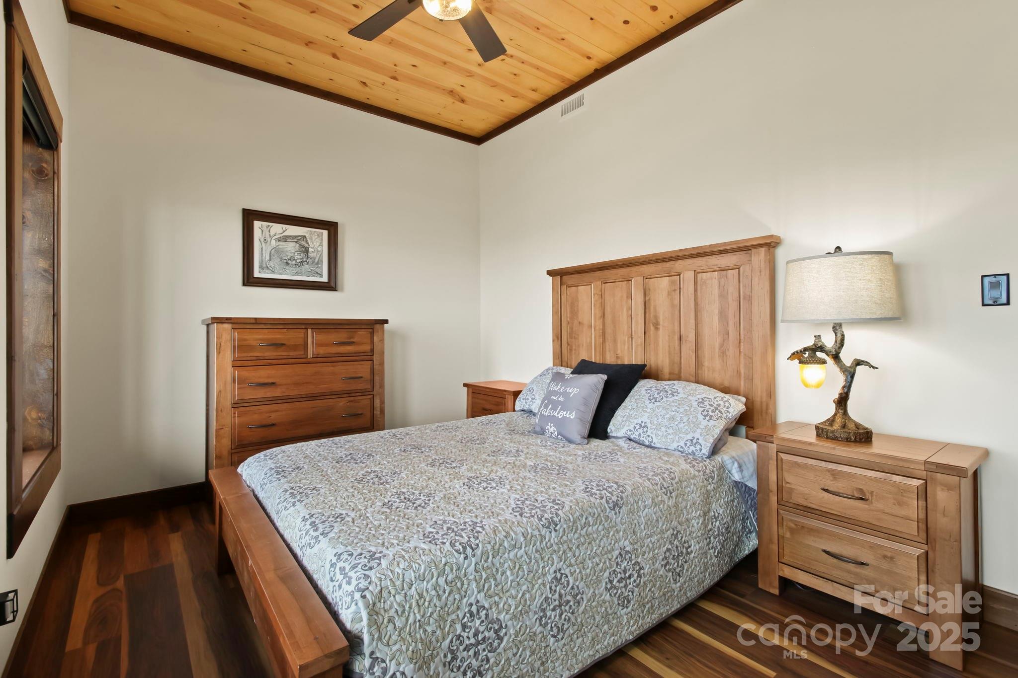 Boone, North Carolina 28607, United States, 3 Bedrooms Bedrooms, ,3 BathroomsBathrooms,Residential,Active,92345