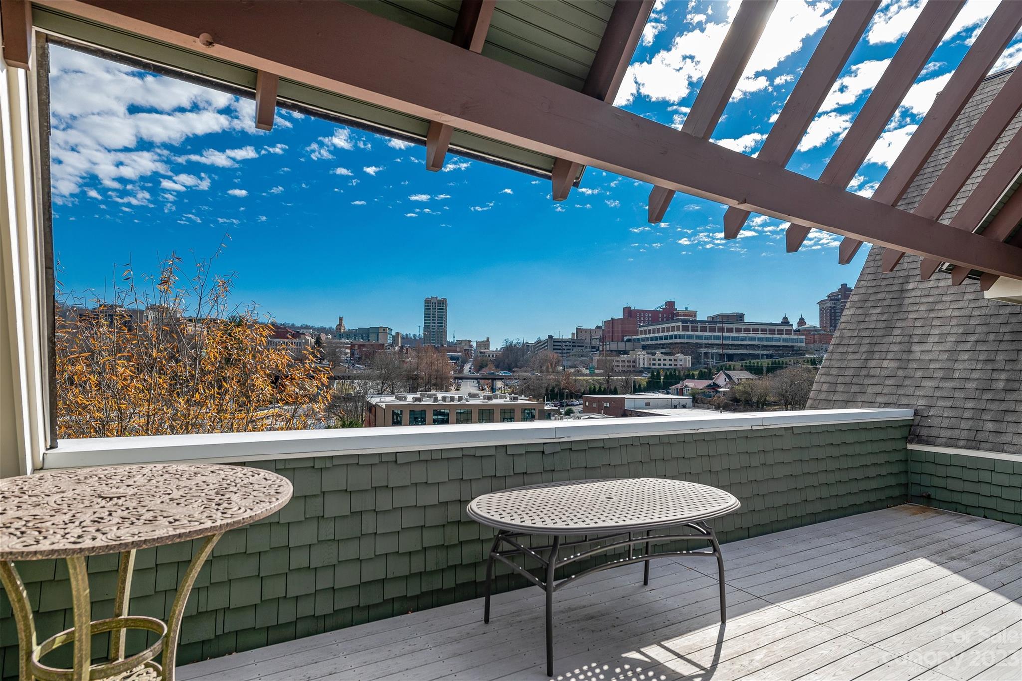 The Pioneer Building - Residential