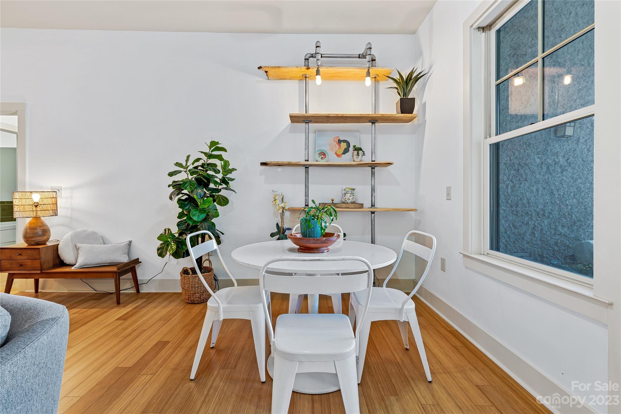 The Pioneer Building - Residential