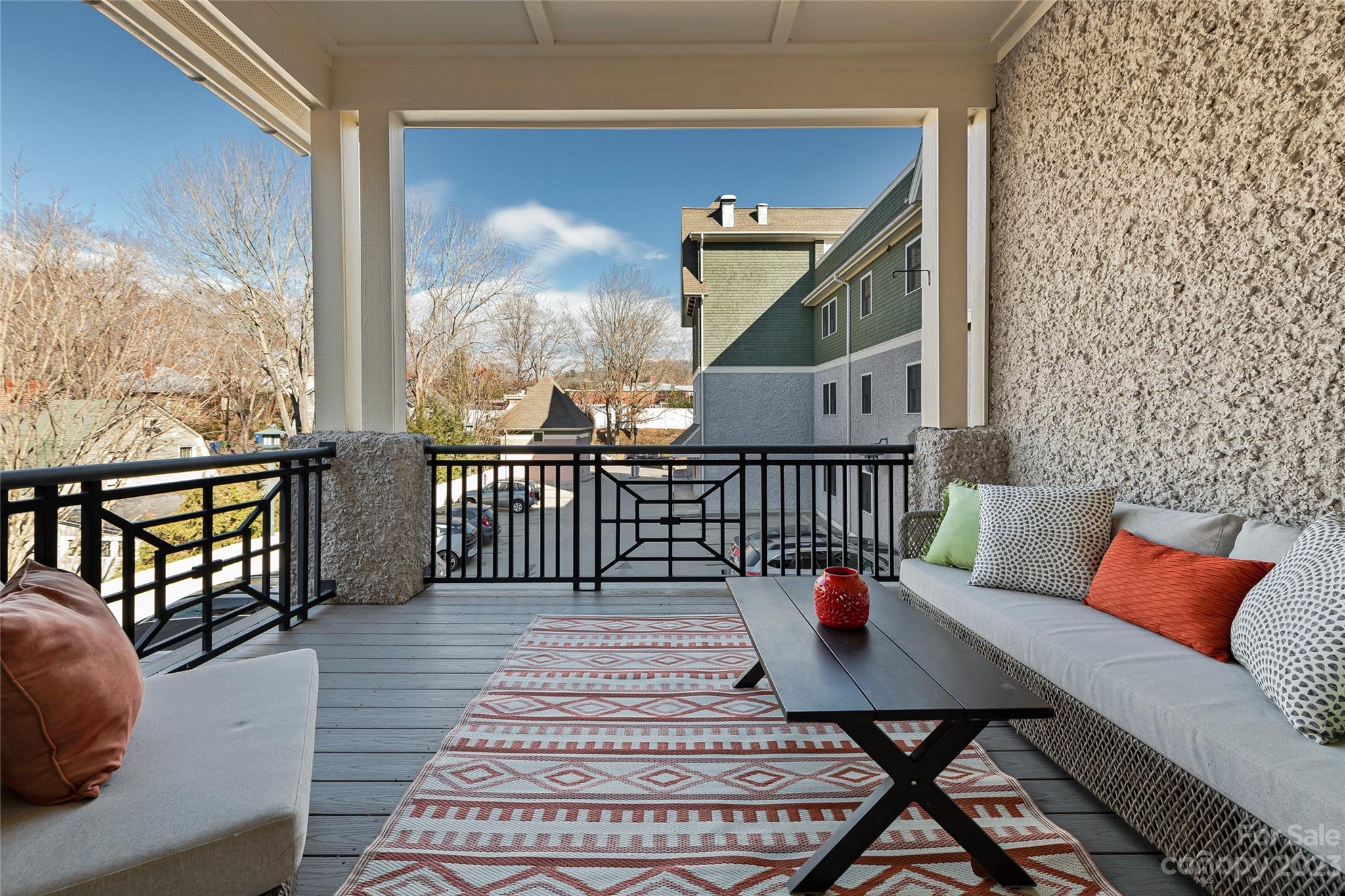 The Pioneer Building - Residential