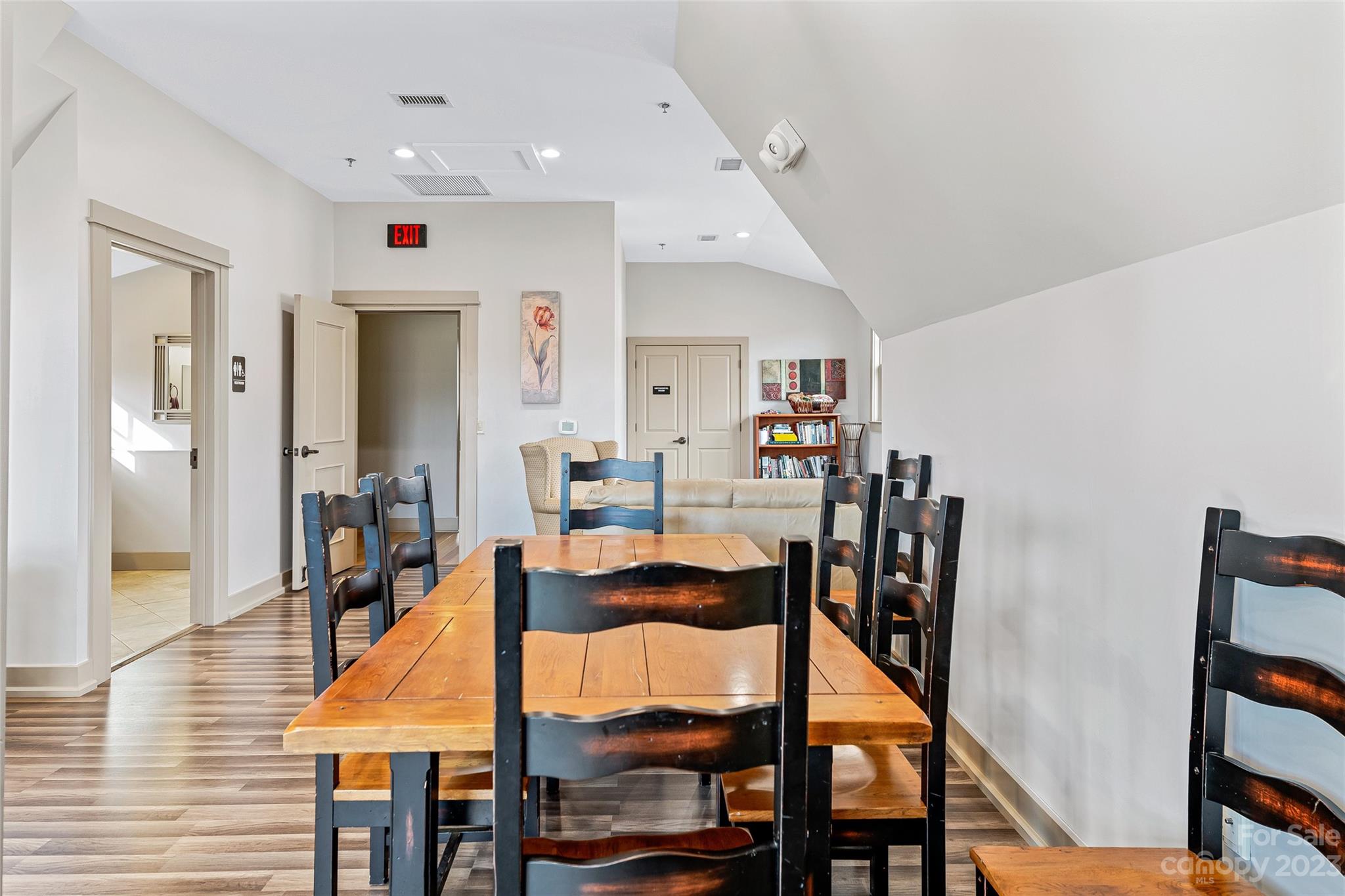 The Pioneer Building - Residential