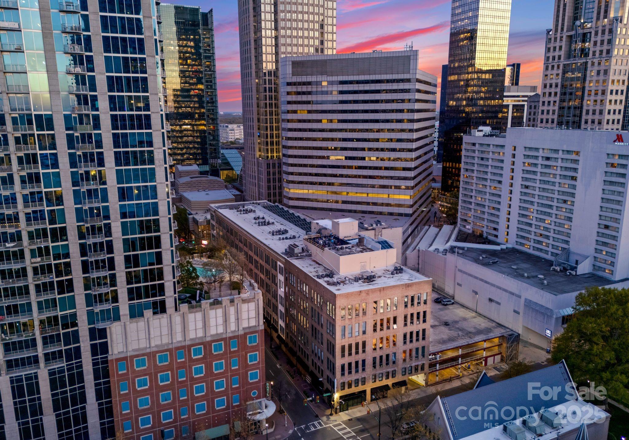 127 N Tryon Street 615