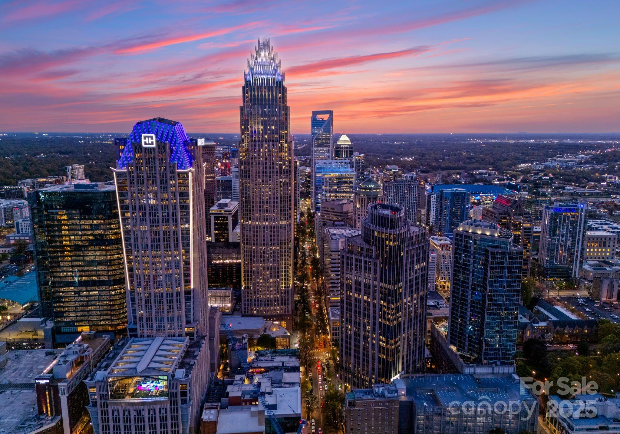 127 N Tryon Street 615