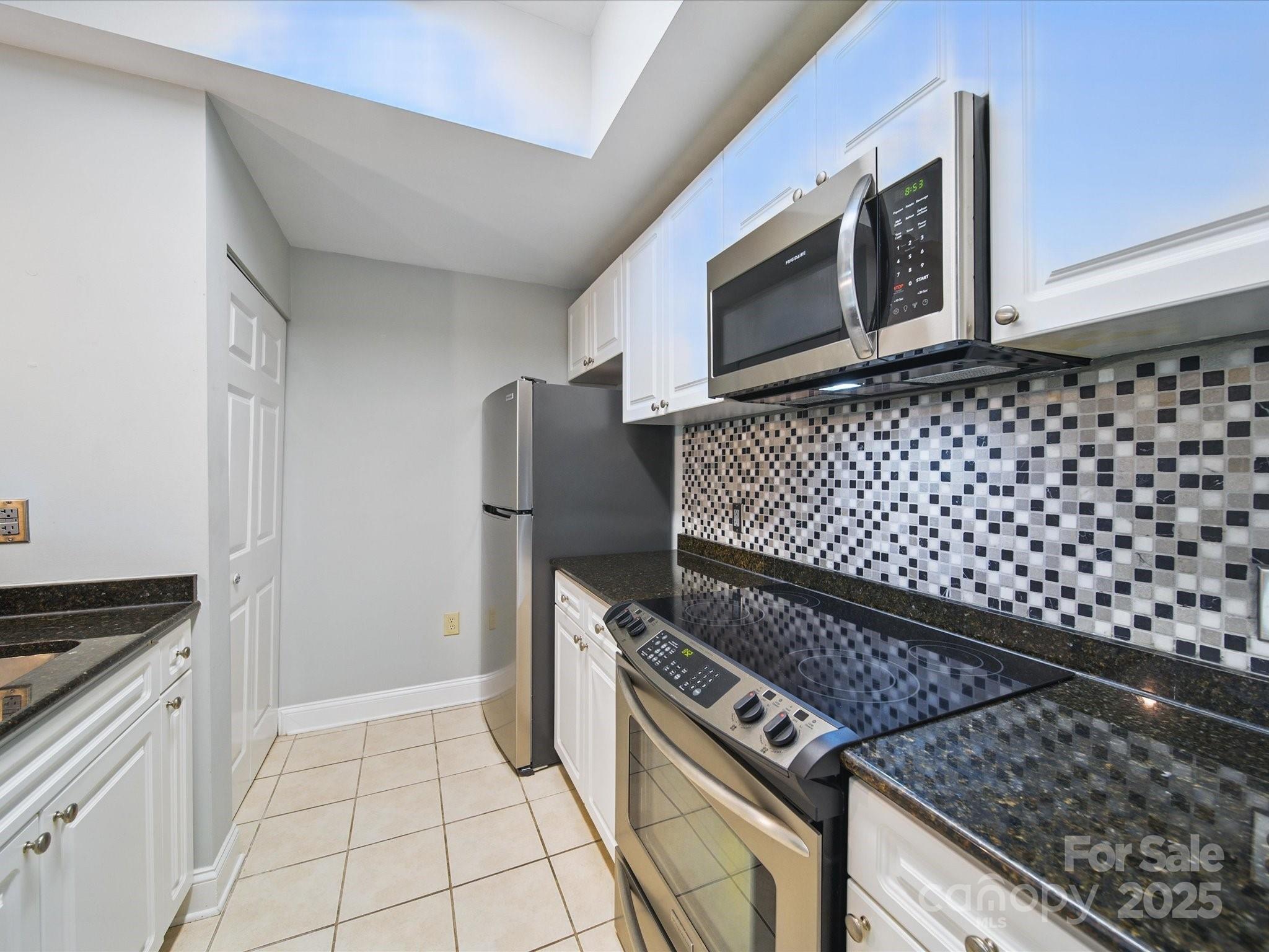 300 W 5th Street 339