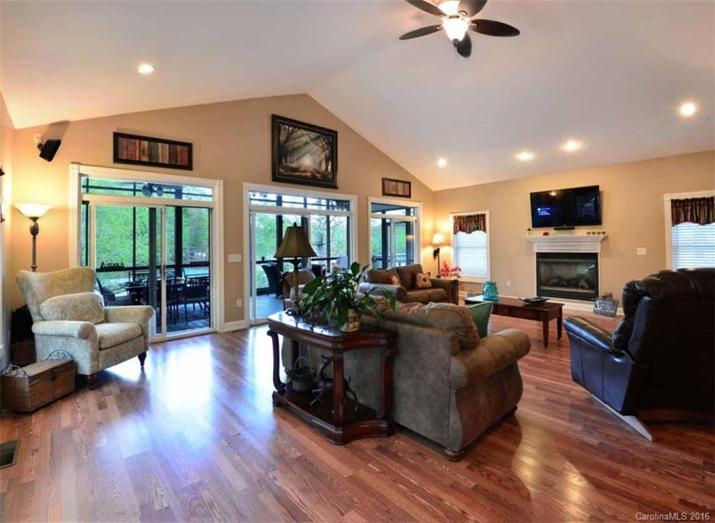 Emerald Shores - Residential