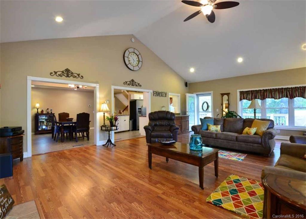 Emerald Shores - Residential