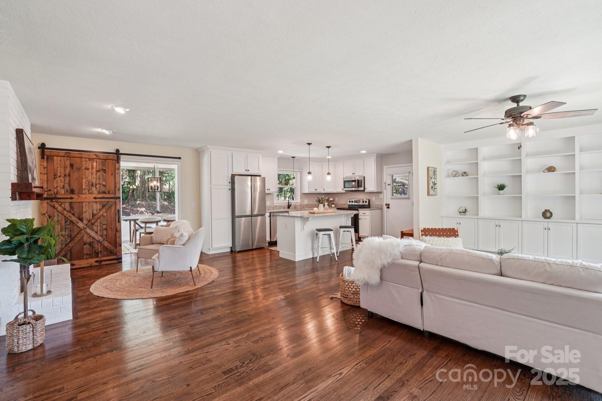 1 Forest Lane