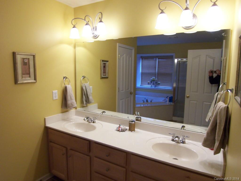 LEGACY PARK - Residential