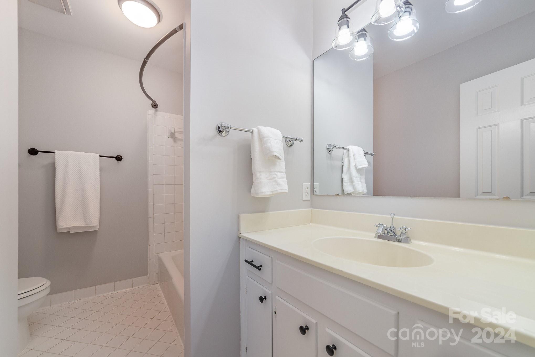 Quail Hollow Estates - Residential