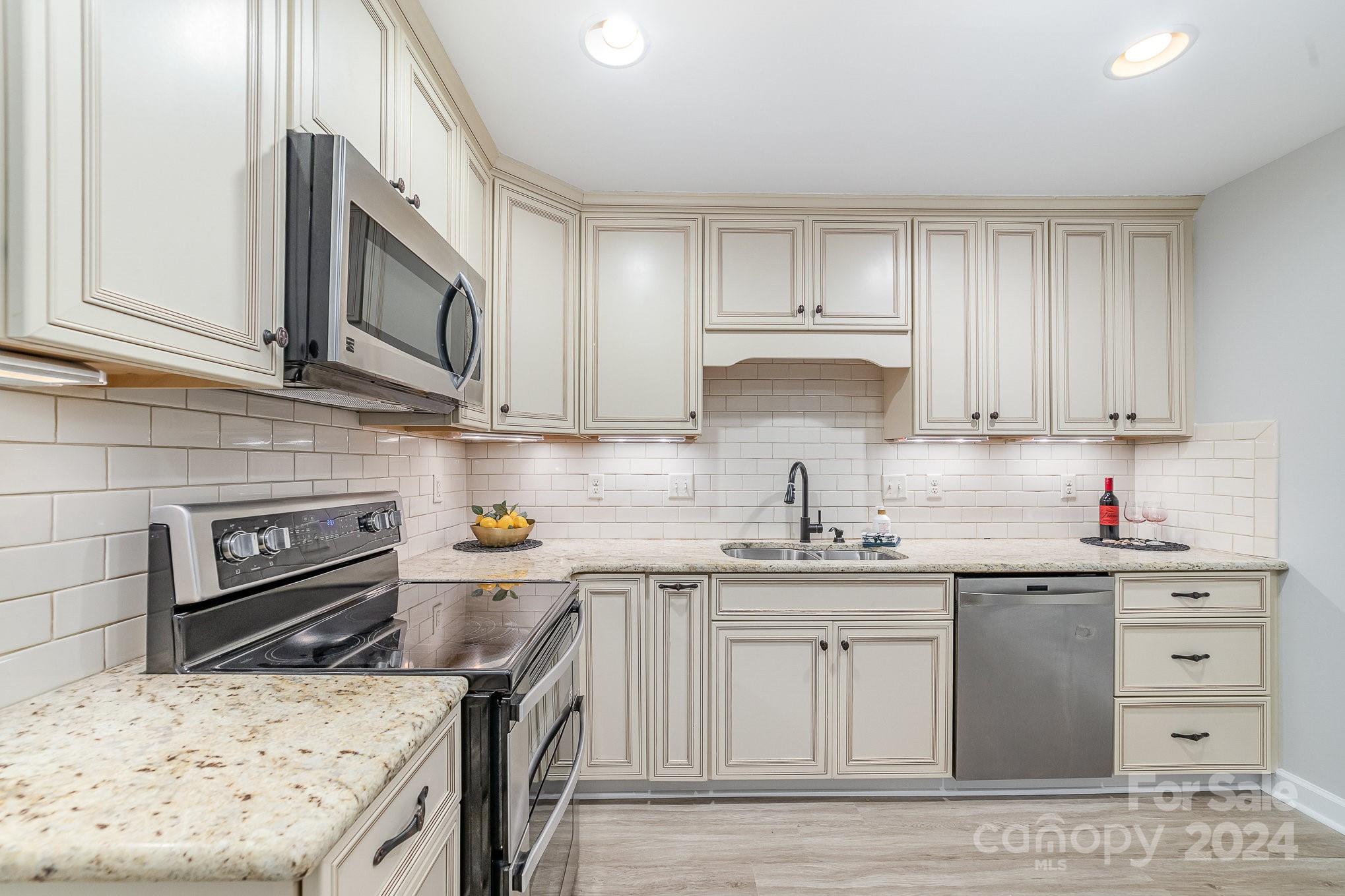 Quail Hollow Estates - Residential