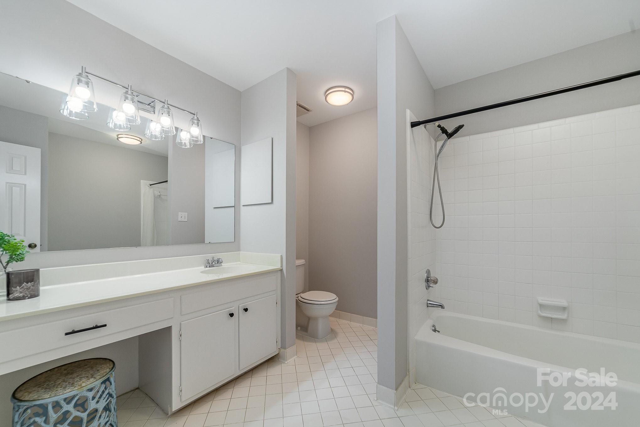 Quail Hollow Estates - Residential