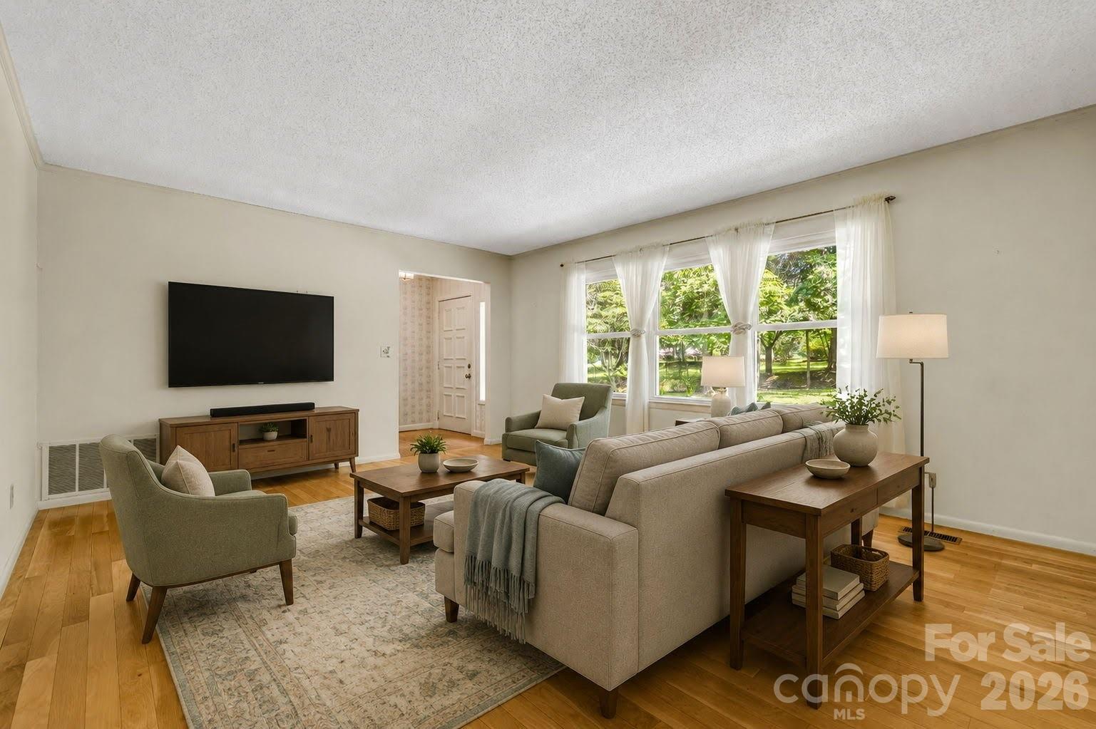 11 E Ridgeway Drive