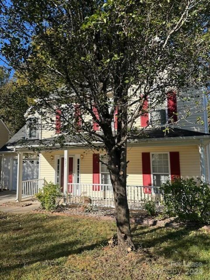 This is a fantastic home in a quiet welcoming community. This home has brand new flooring and fresh paint. Bedrooms are large and spacious with a large bonus/flex room. Easy commuting access and this home is ready for you!