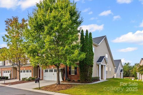 11022 Lucky Horseshoe Lane Charlotte NC 28277