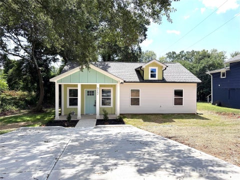 Photo of 312 Gidney Street, Shelby, NC 28150 (MLS # 4421138)