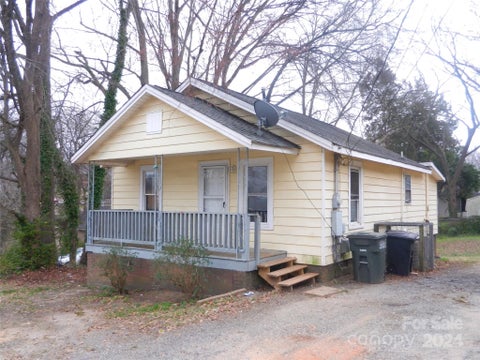 Photo for 501 W Harrison Avenue