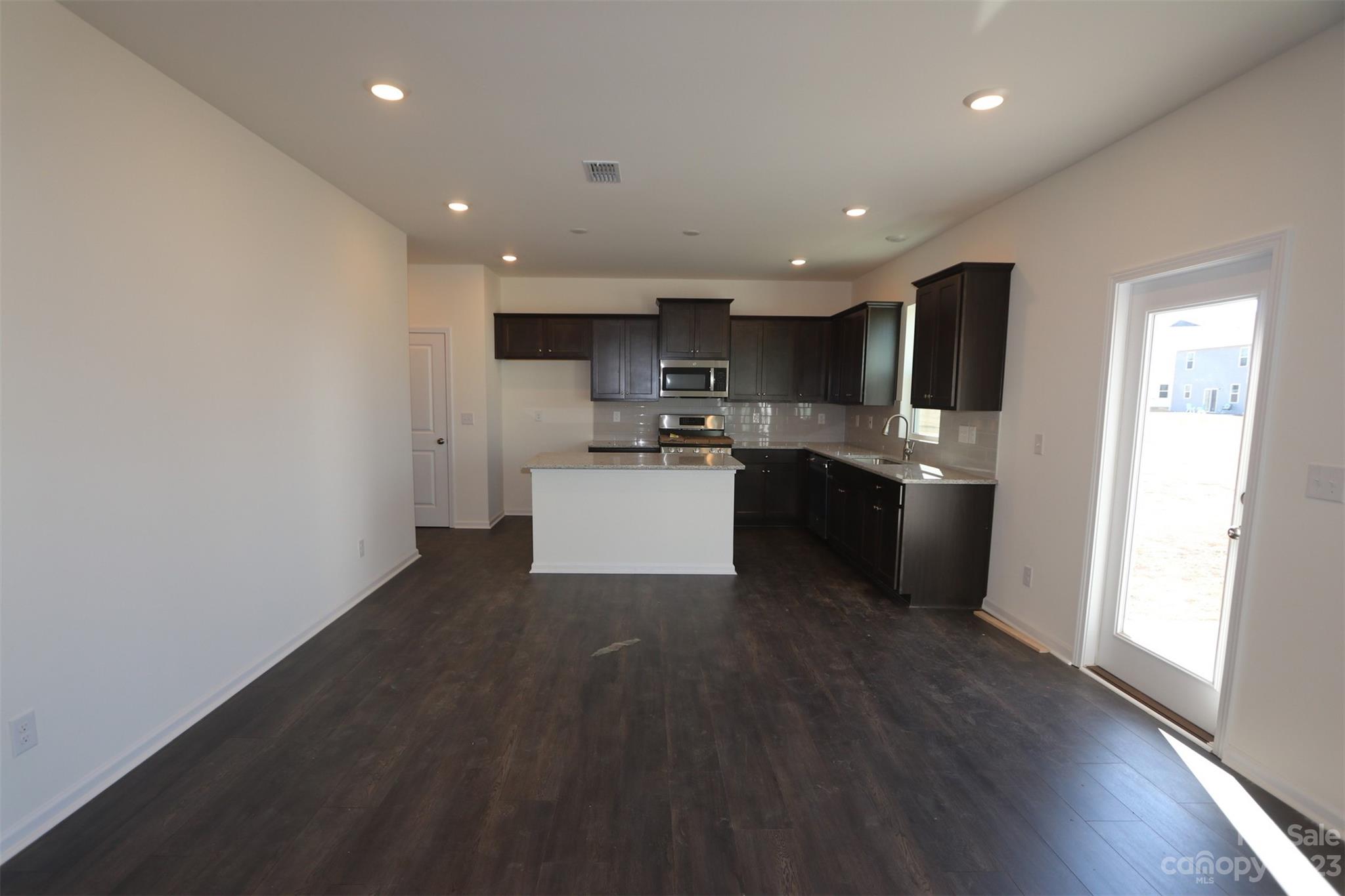 Stallings Brook - Residential