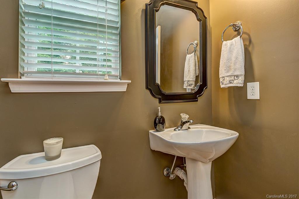 Lynnwood Farms - Residential