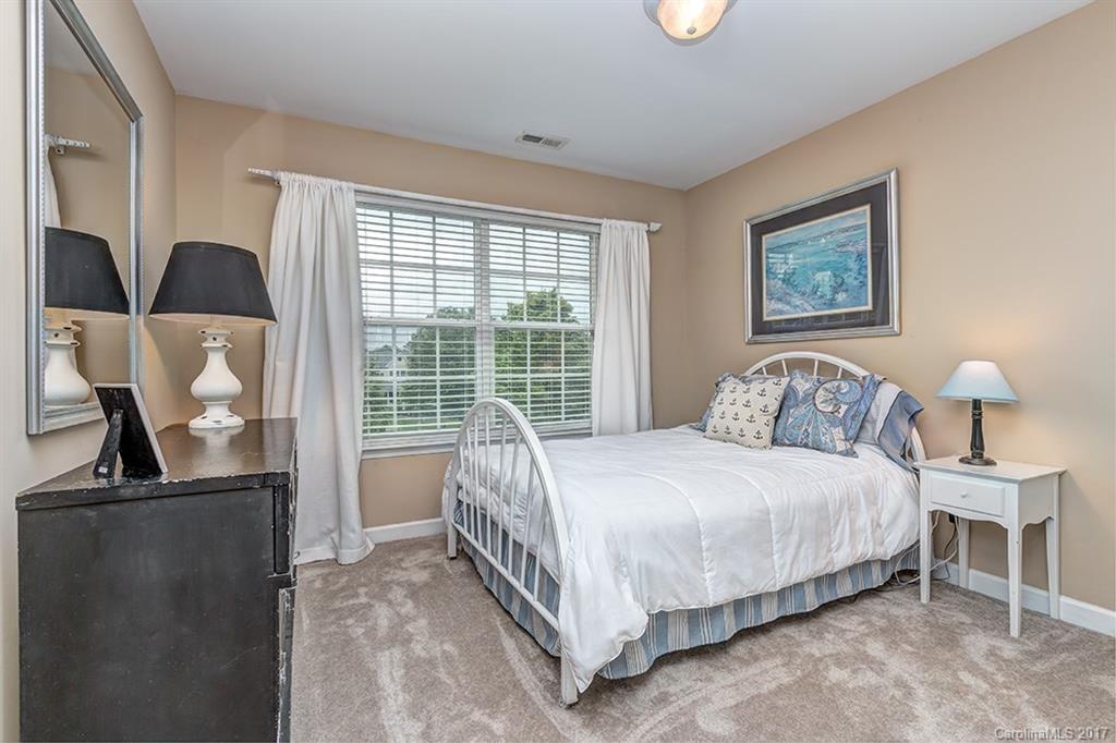 Lynnwood Farms - Residential
