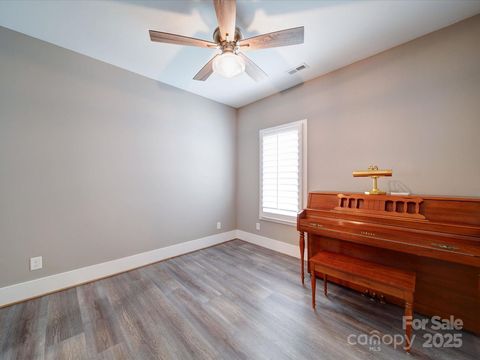 listing image 30