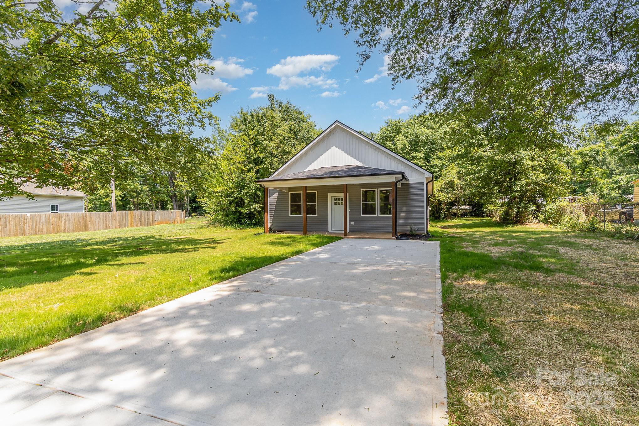 925 4th Street