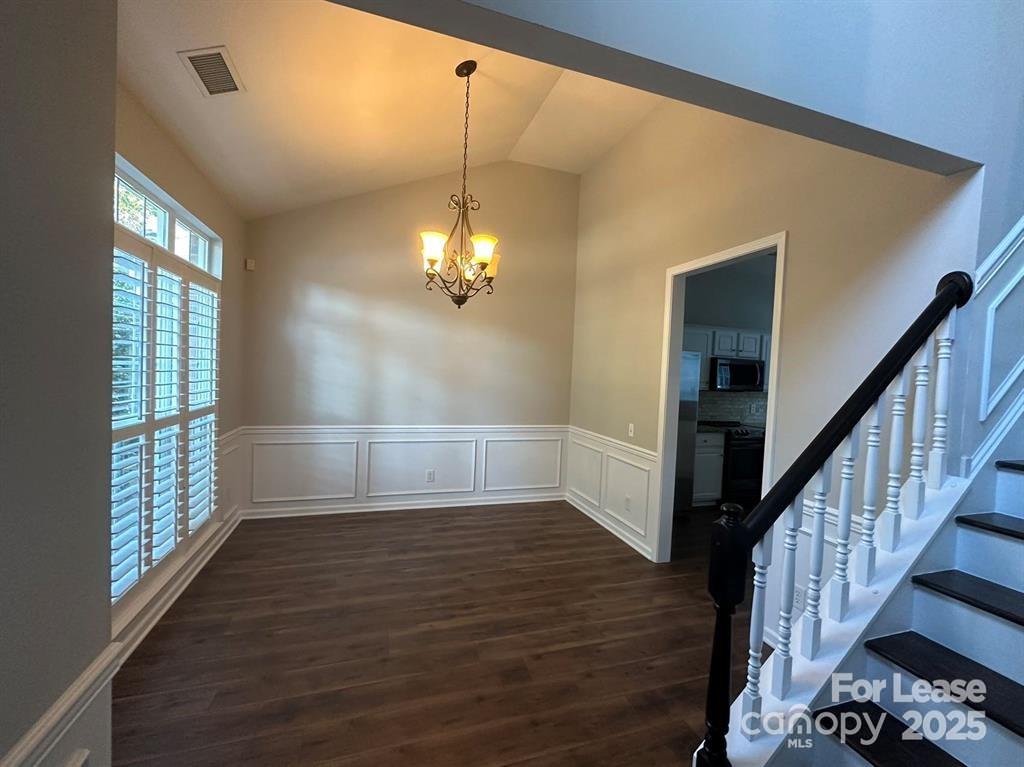 8712 Fieldcroft Drive