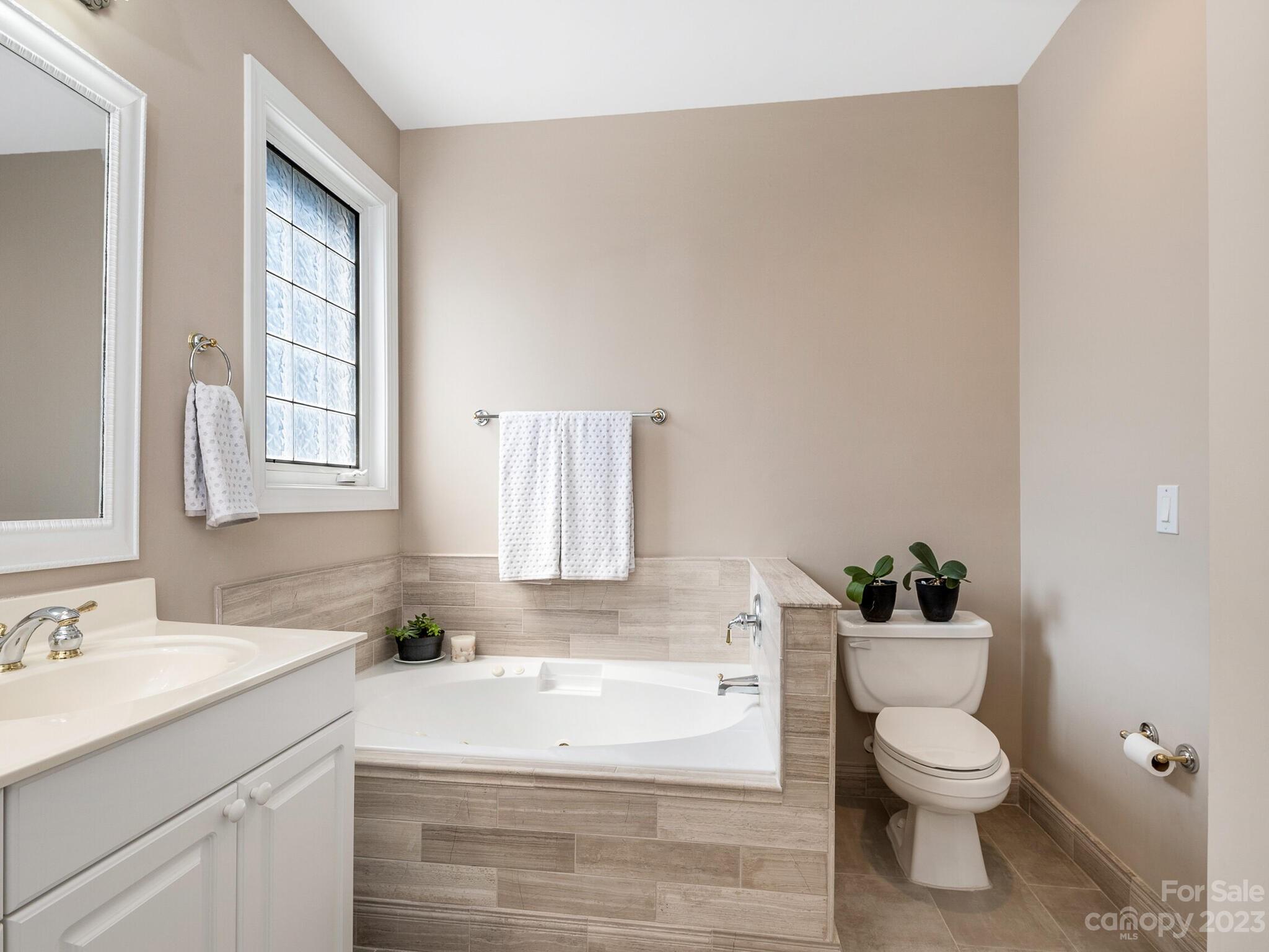 Holly Hill Farms - Residential