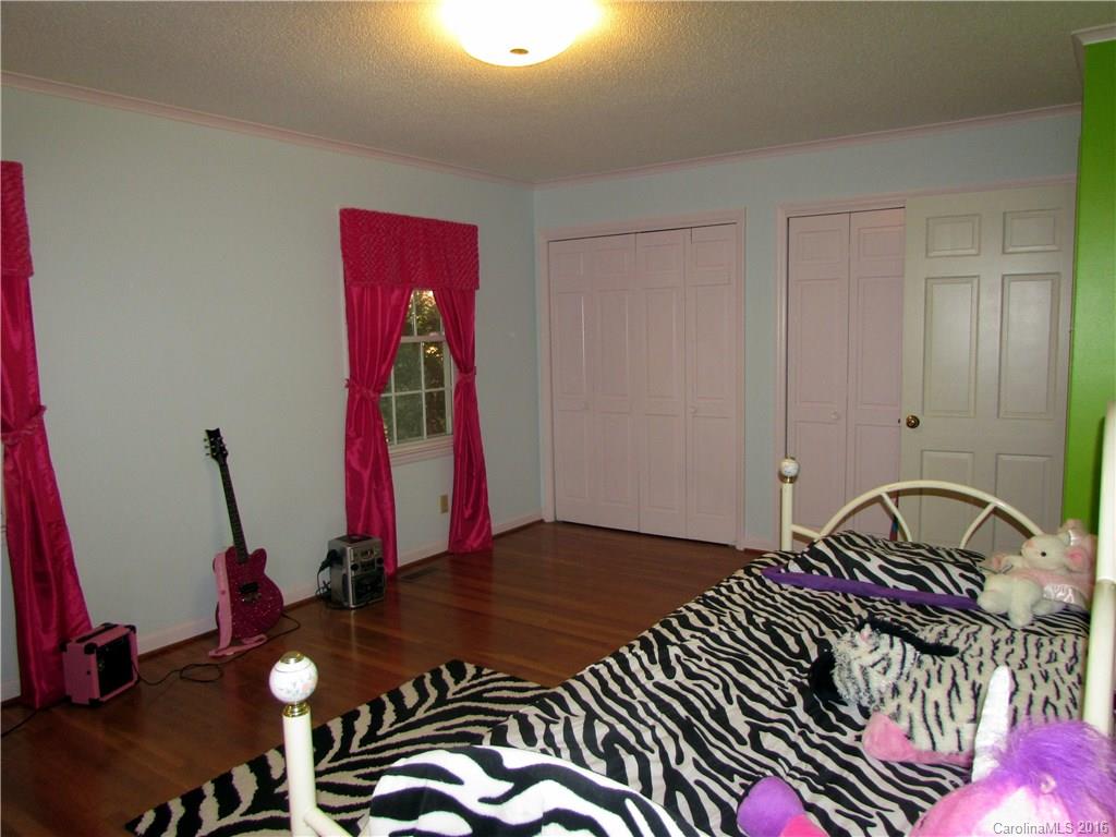 Forest Hills - Residential