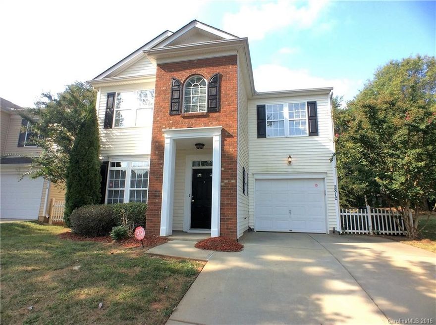 This pretty home is located next to a common area, so you'll only have neighbors on one side! The floor plan includes a family room with a fireplace, walk-in closets in all bedrooms, and a kitchen open to the breakfast area with sliding doors that access the rear patio. The master suite includes vaulted ceilings and a walk-in closet. Less than five minutes to I-485 access!