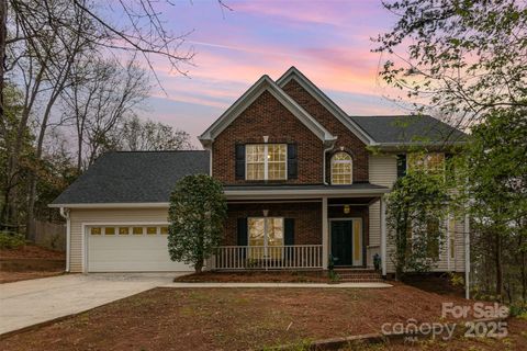 12533 Tanners Court Charlotte NC 28262