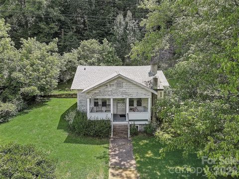 1820 Grapevine Road Marshall NC 28753