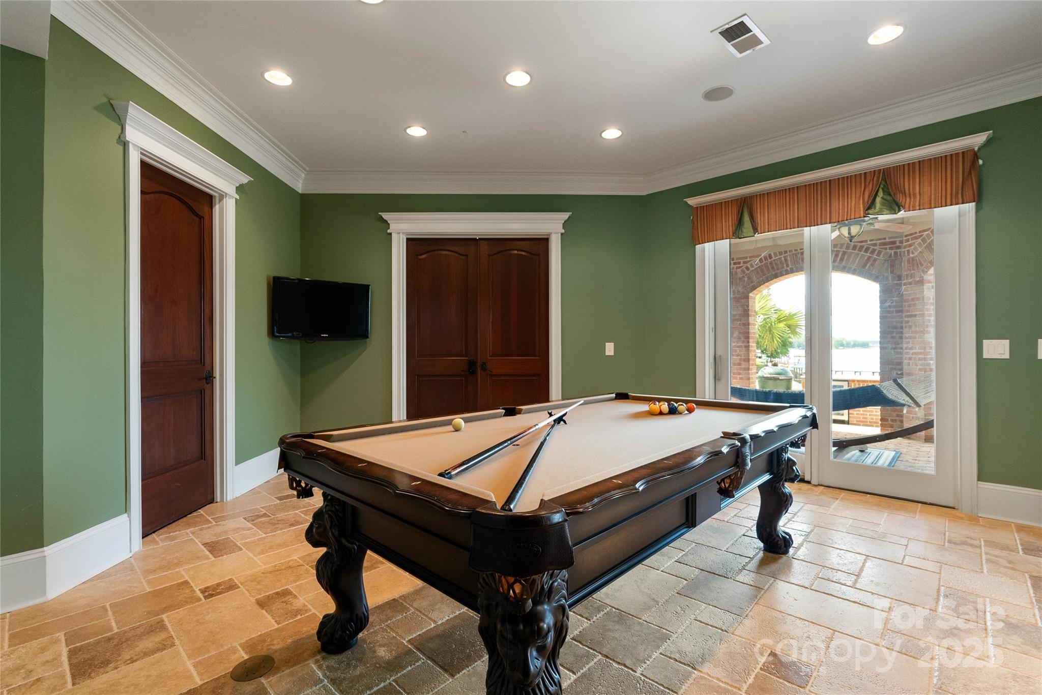 Joslin Pointe - Residential