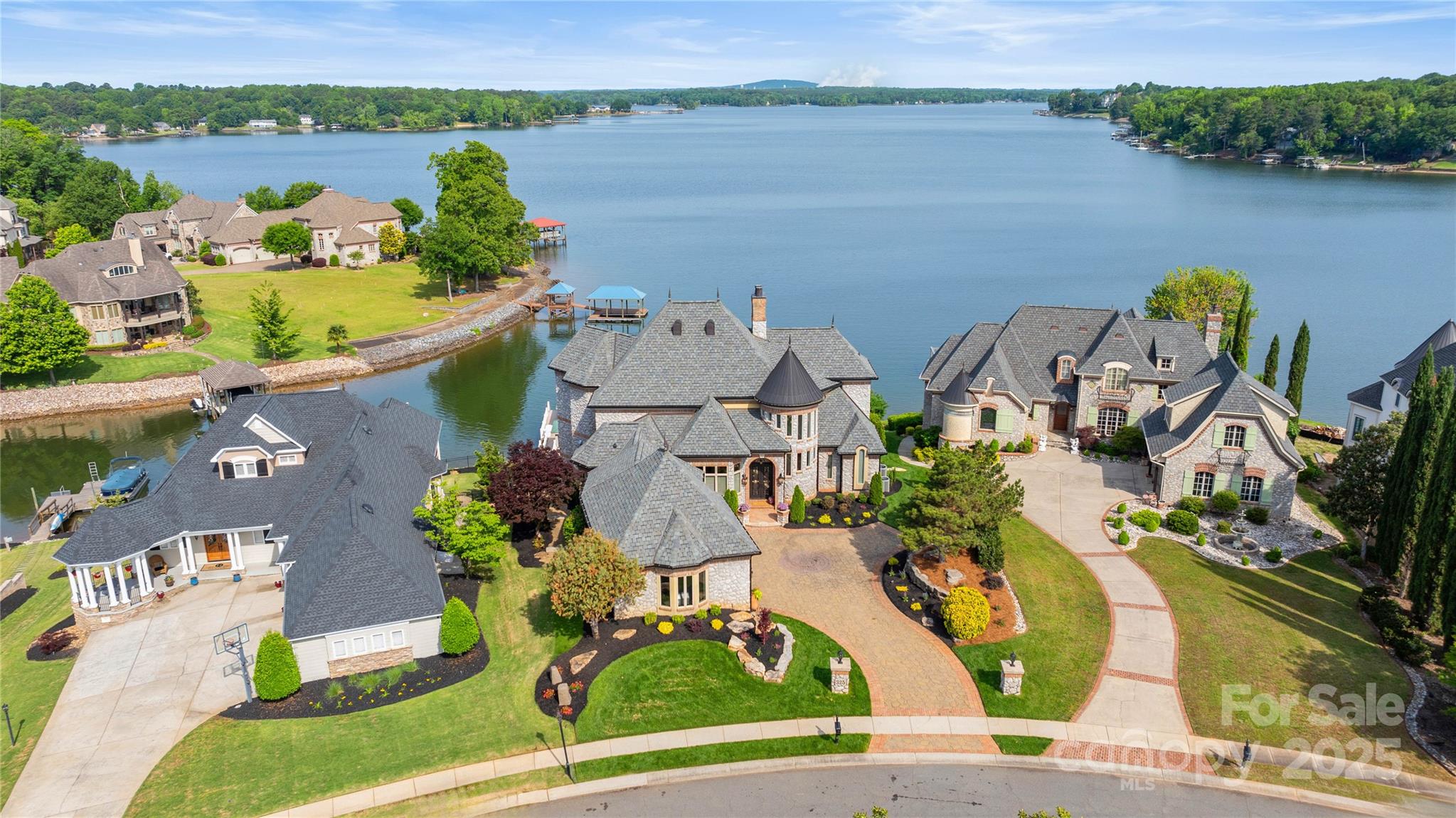 Joslin Pointe - Residential