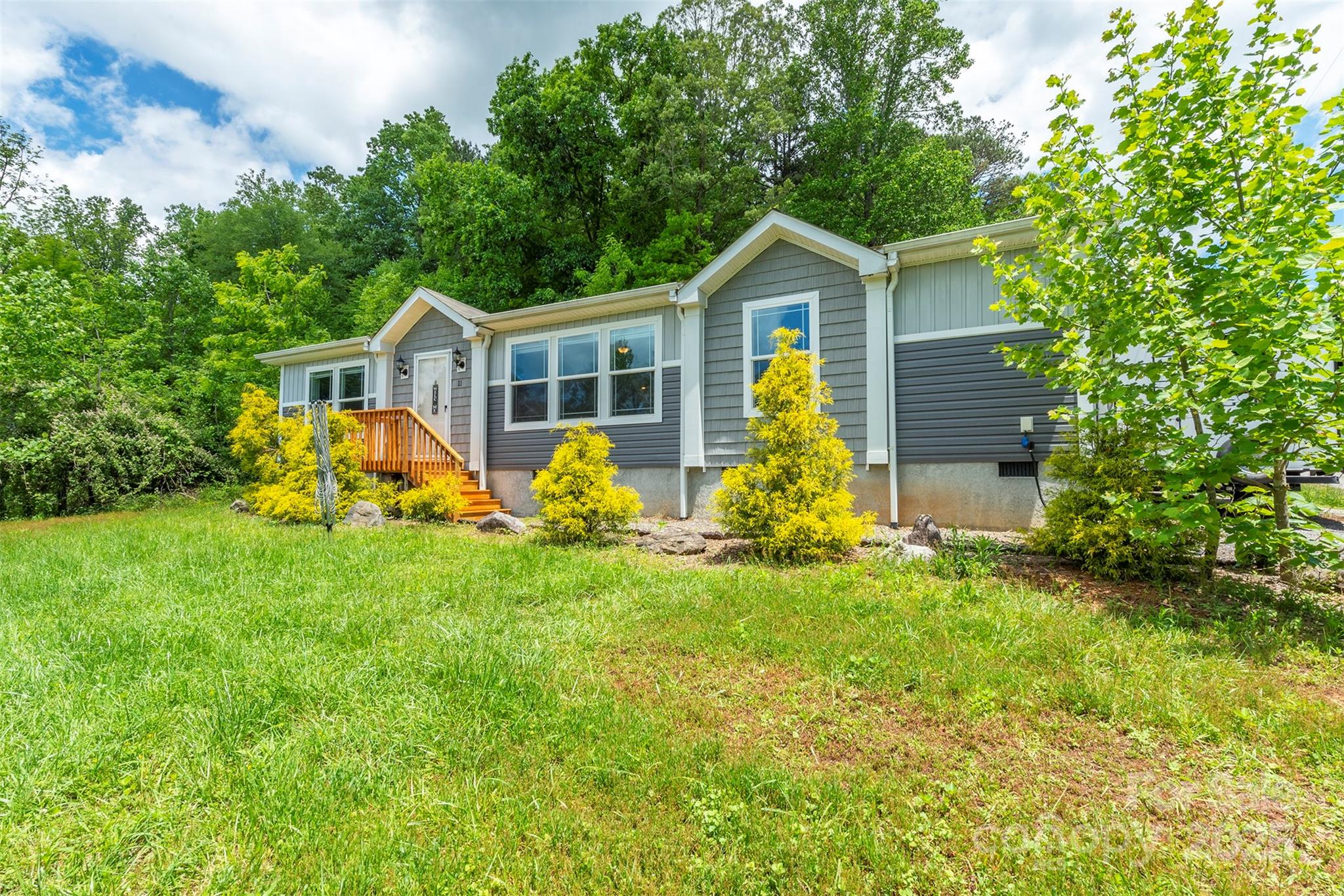 11 Bartlett Avenue