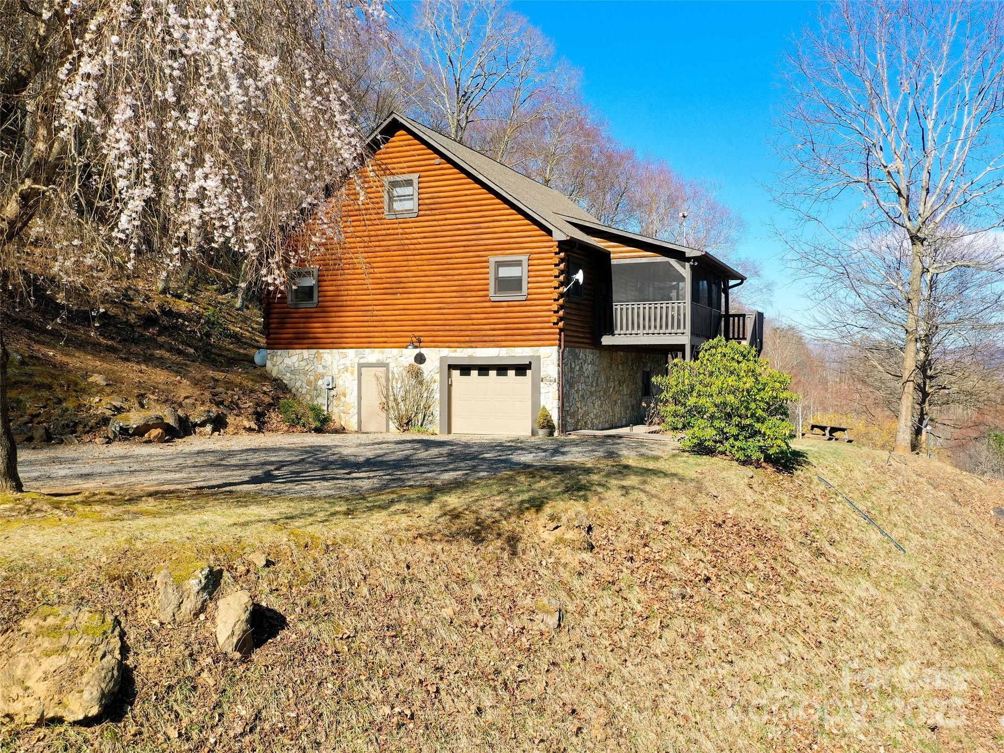290 Tango Lane