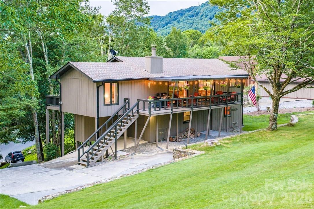 107 Grassy Gap Loop Road