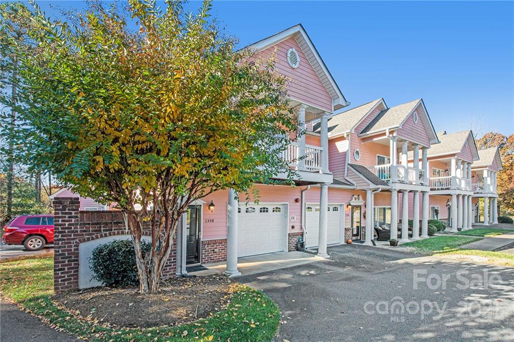 21 Vendue - Residential