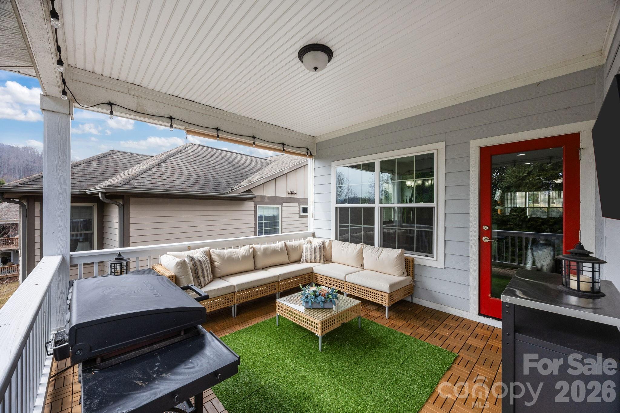 The Views at Rose Hill - Residential