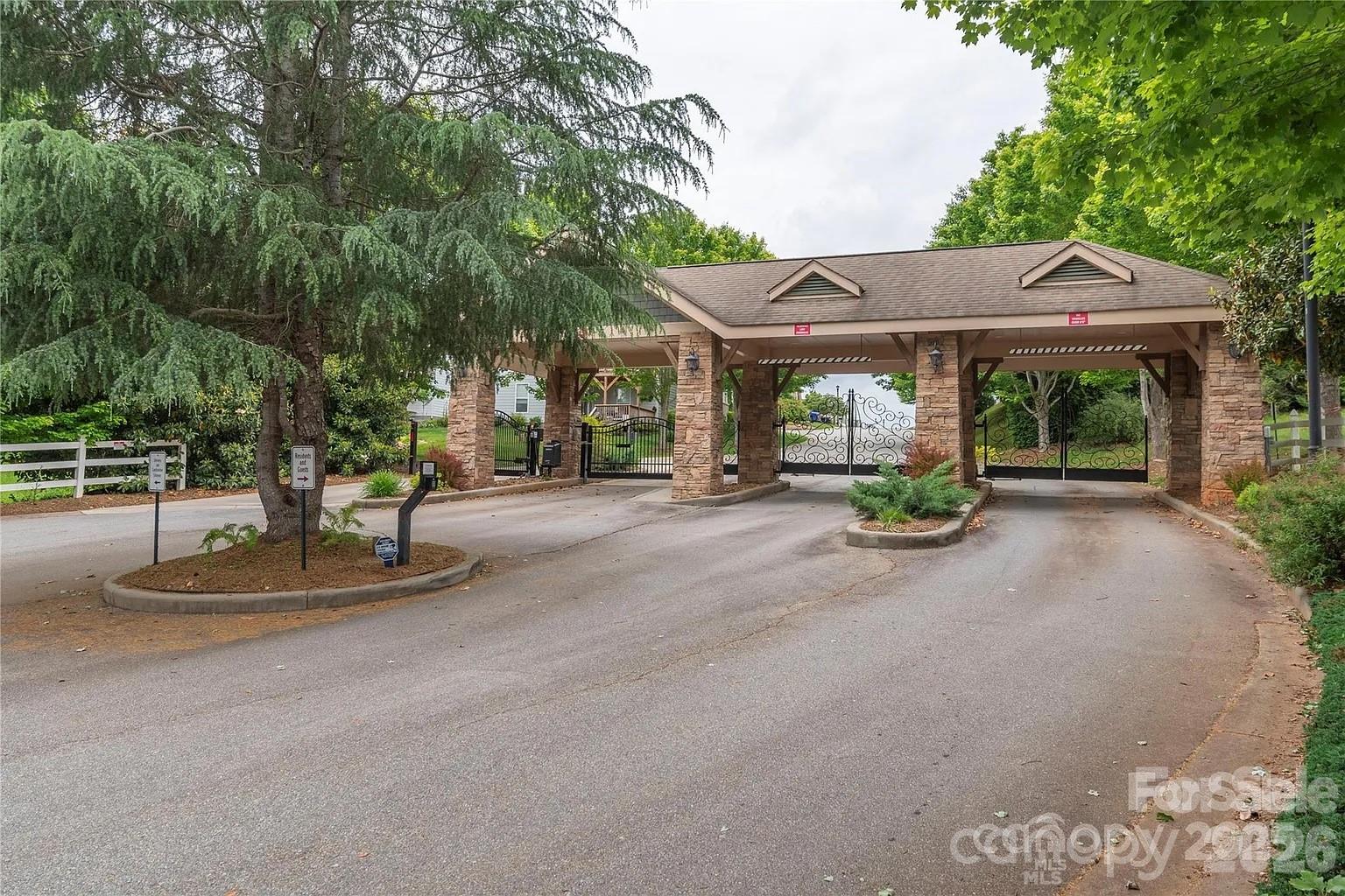 The Views at Rose Hill - Residential