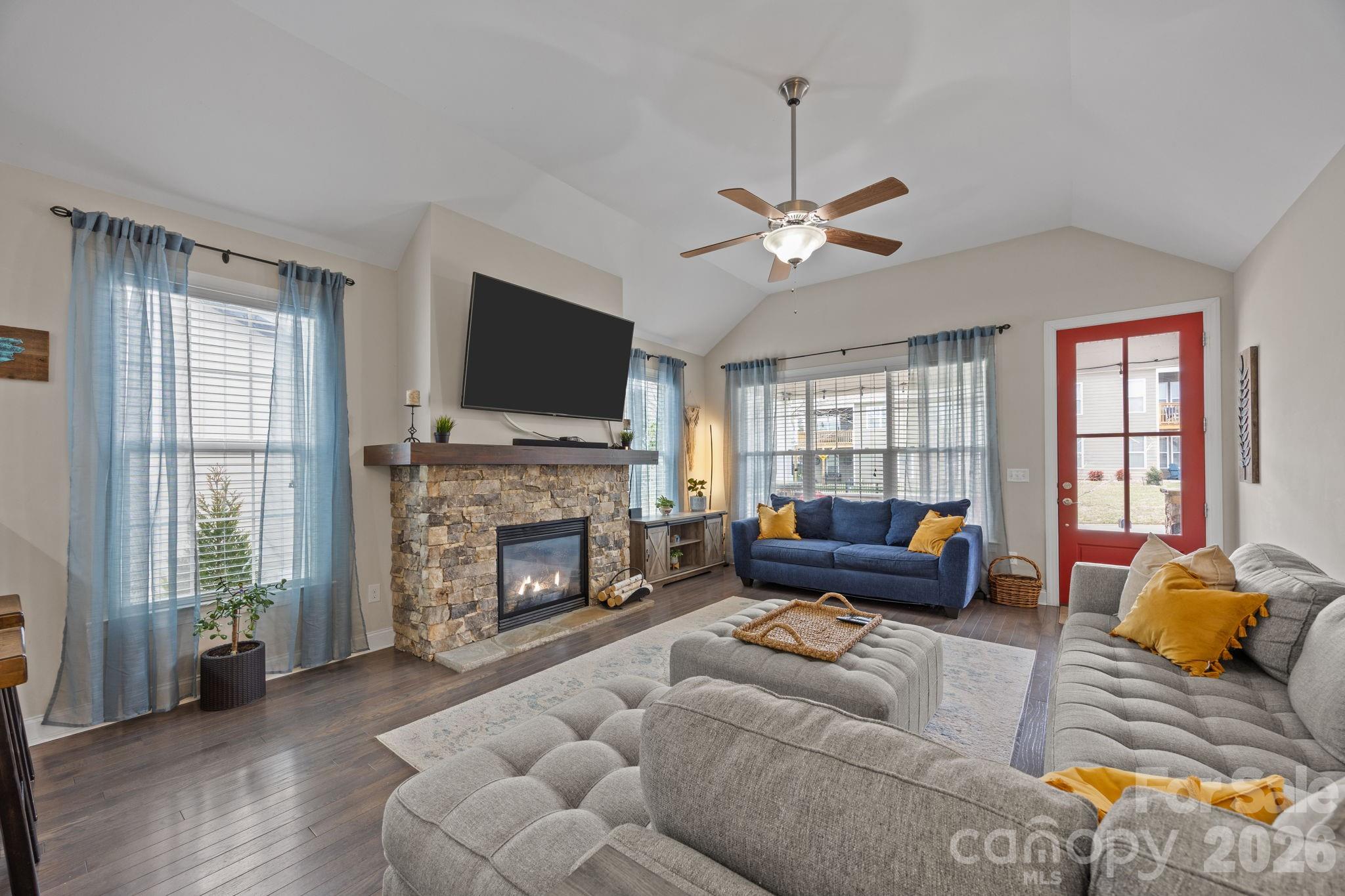 The Views at Rose Hill - Residential