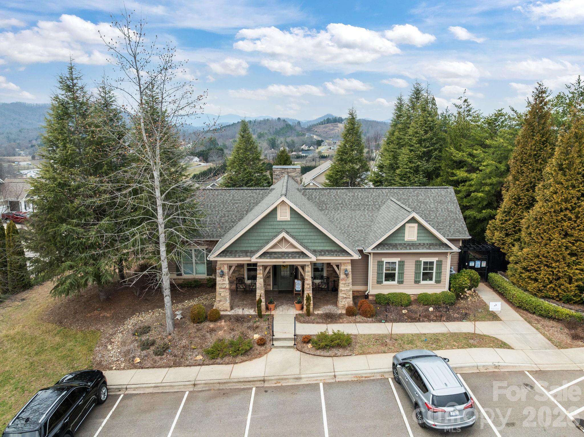 The Views at Rose Hill - Residential